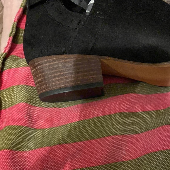 Amelie Grace Black suede booties with ankle buckle size 10 brand new - Picture 9 of 9